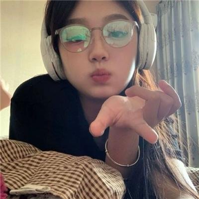 窥探者海报